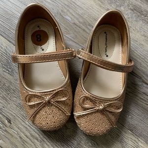 RAMPAGE GIRLS golden flats size 8 Toddler